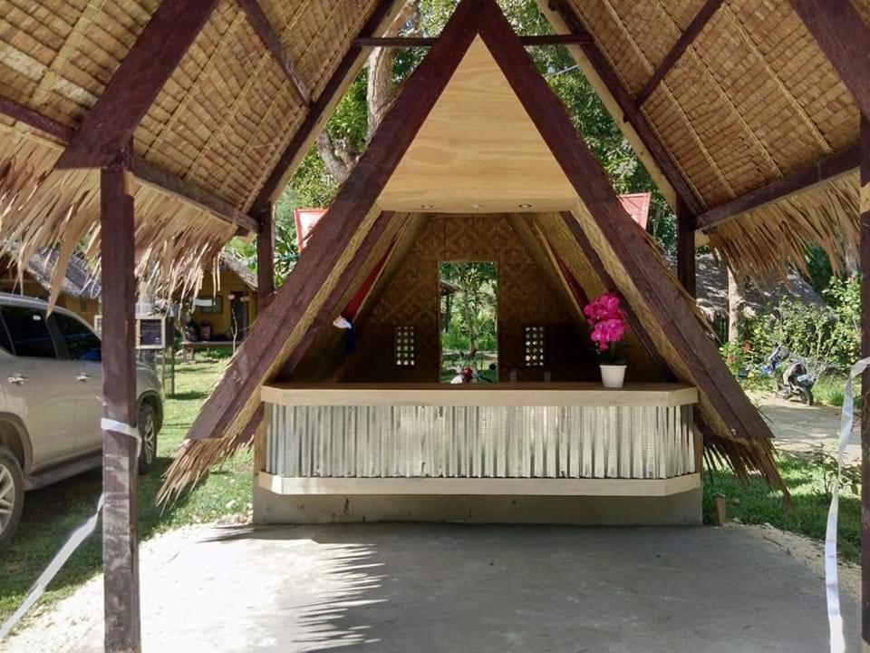 Loboc Nipa Huts Cottages Rental Exteriör bild